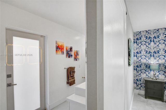 1245 Garfield St, Hollywood, FL 33019