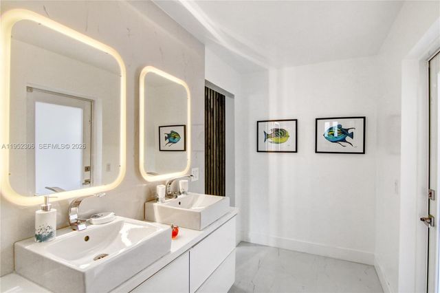 1245 Garfield St, Hollywood, FL 33019