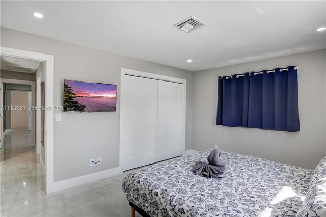 1245 Garfield St, Hollywood, FL 33019