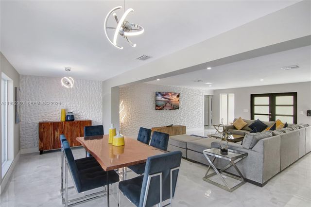 1245 Garfield St, Hollywood, FL 33019