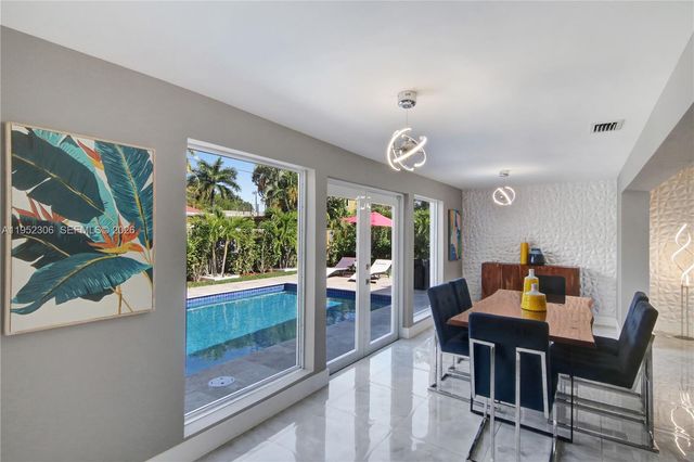 1245 Garfield St, Hollywood, FL 33019