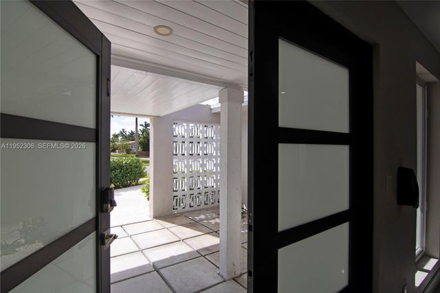 1245 Garfield St, Hollywood, FL 33019