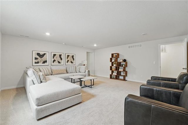 722 Fallen Leaf Drive, Belton, MO 64012