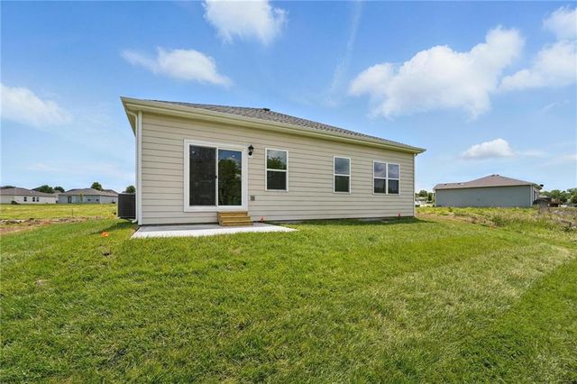 722 Fallen Leaf Drive, Belton, MO 64012