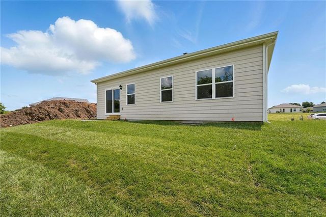 722 Fallen Leaf Drive, Belton, MO 64012