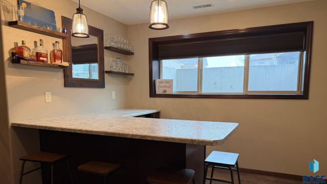 6226 S Badlands Ct Court, Sioux Falls, SD 57108