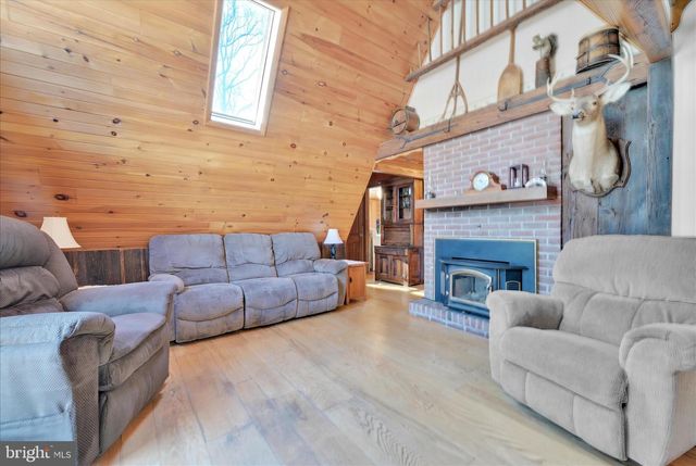 166 CAMP STRAUSS RD, Bethel, PA 19507