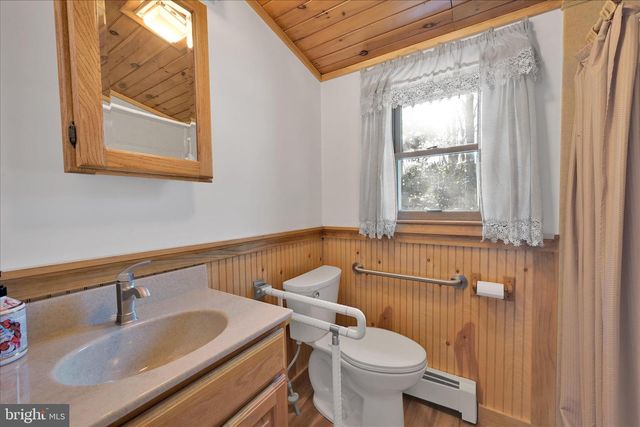 166 CAMP STRAUSS RD, Bethel, PA 19507