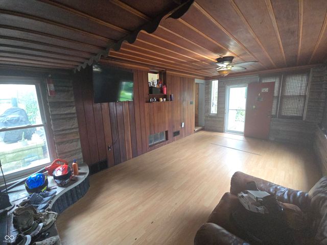 5210 W Southport Road, Indianapolis, IN 46221