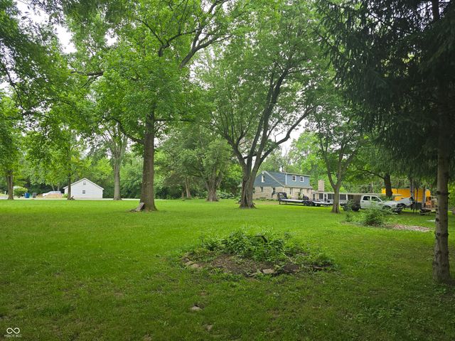 5210 W Southport Road, Indianapolis, IN 46221