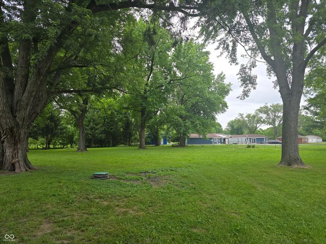 5210 W Southport Road, Indianapolis, IN 46221