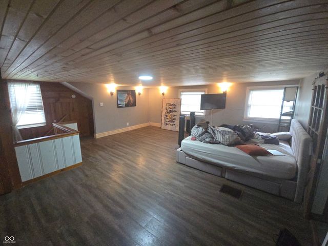 5210 W Southport Road, Indianapolis, IN 46221