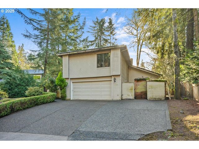 17427 Sw RIVENDELL Dr, Portland, OR 97224