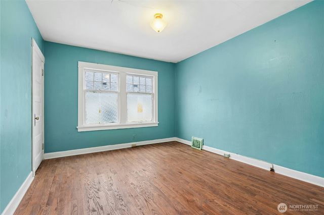 206 32nd Avenue, Seattle, WA 98122