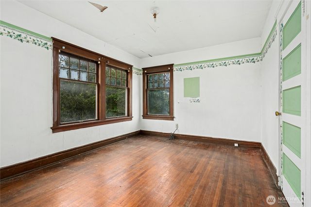 206 32nd Avenue, Seattle, WA 98122