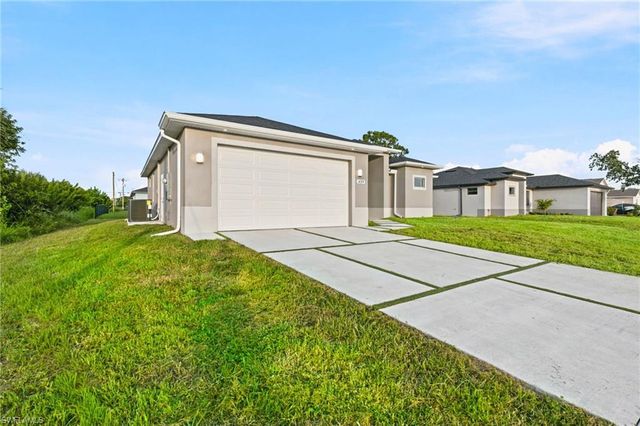 350 Radford AVE, Lehigh Acres, FL 33974
