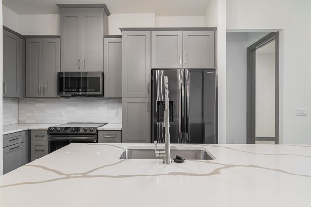 2700 Old Denton Road 3336, Carrollton, TX 75007