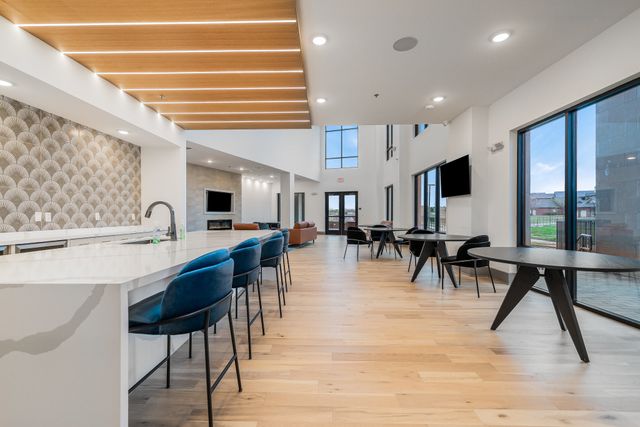 2700 Old Denton Road 3336, Carrollton, TX 75007