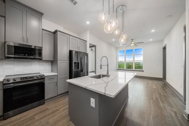 2700 Old Denton Road 3336, Carrollton, TX 75007