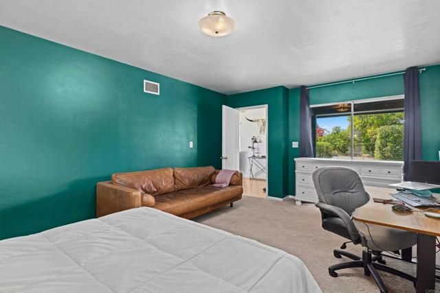 111 Avocado, Escondido, CA 92025