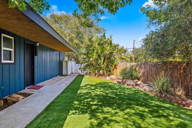 111 Avocado, Escondido, CA 92025