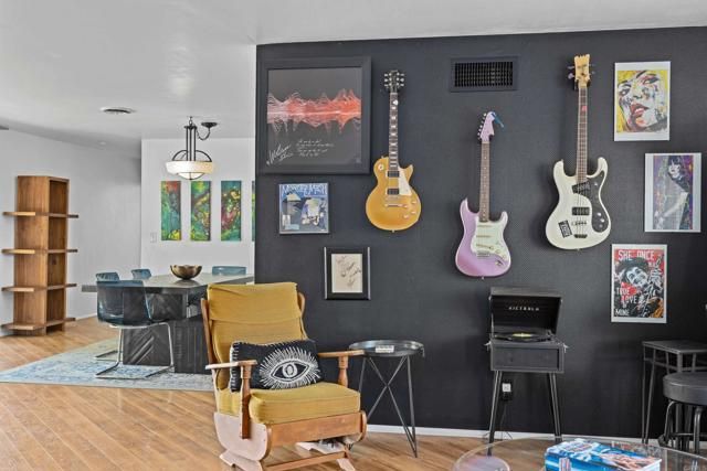 111 Avocado, Escondido, CA 92025