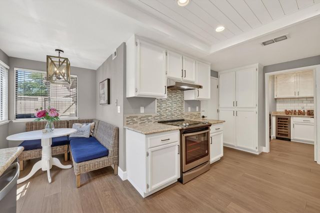 8165 Rose Vine Ln, Fair Oaks, CA 95628