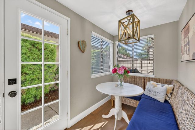 8165 Rose Vine Ln, Fair Oaks, CA 95628