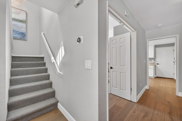 8165 Rose Vine Ln, Fair Oaks, CA 95628