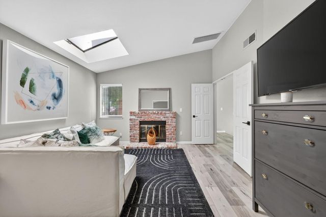 8165 Rose Vine Ln, Fair Oaks, CA 95628