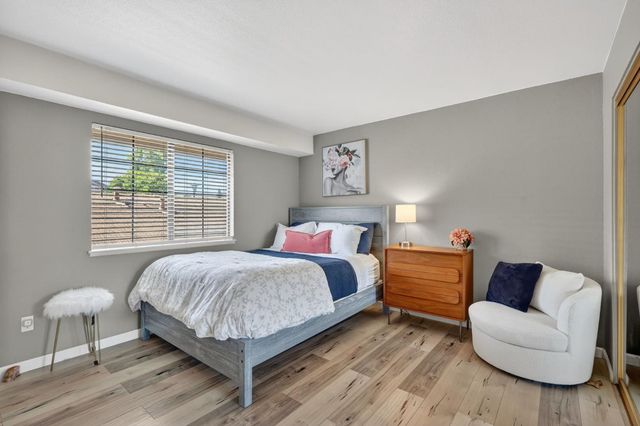 8165 Rose Vine Ln, Fair Oaks, CA 95628