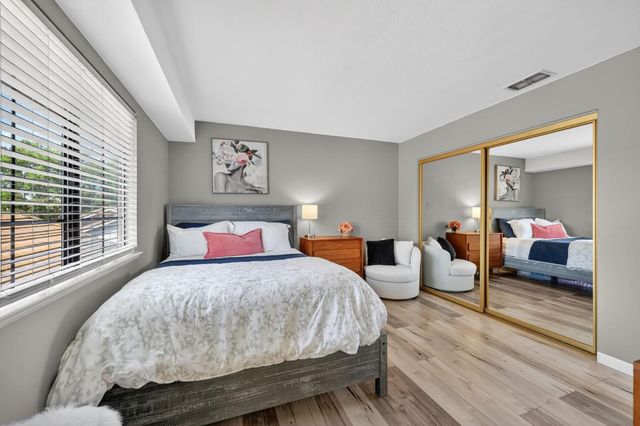 8165 Rose Vine Ln, Fair Oaks, CA 95628