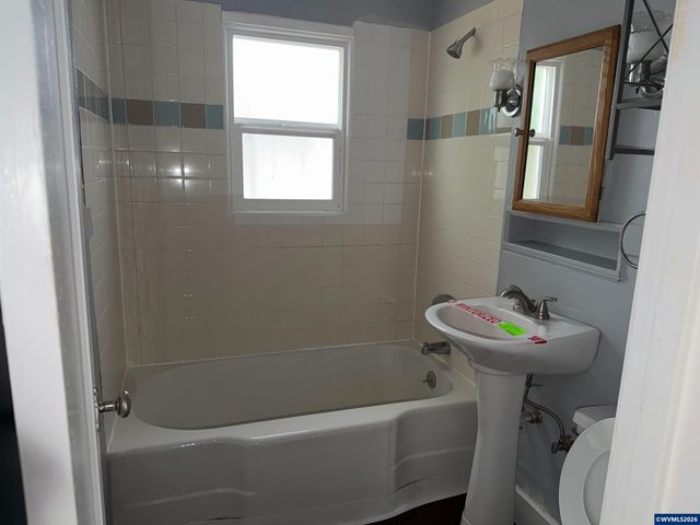 465 Ford St SE, Salem, OR 97301