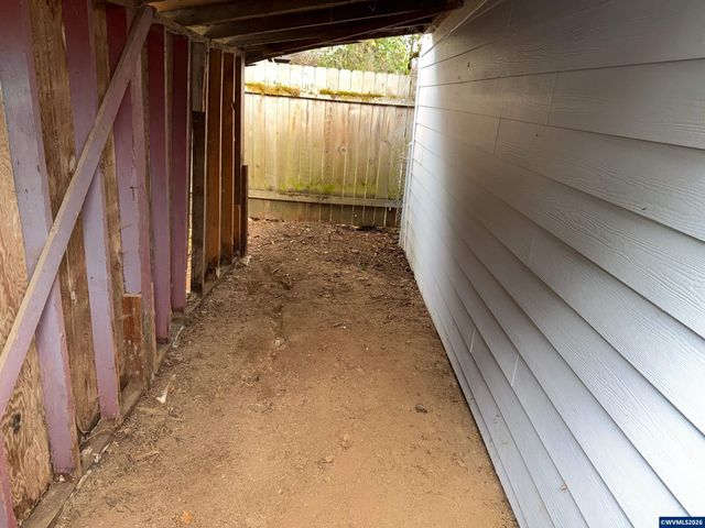 465 Ford St SE, Salem, OR 97301