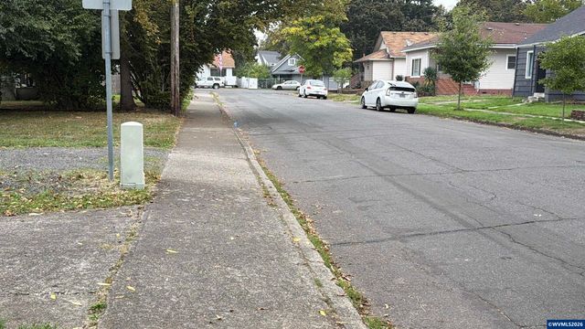 465 Ford St SE, Salem, OR 97301