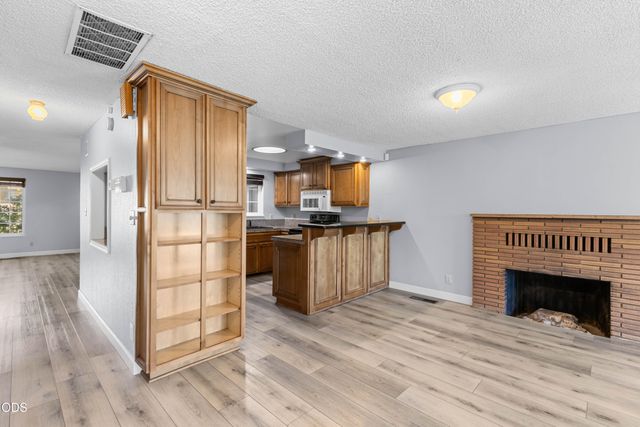 241 NE Savage Street, Grants Pass, OR 97526