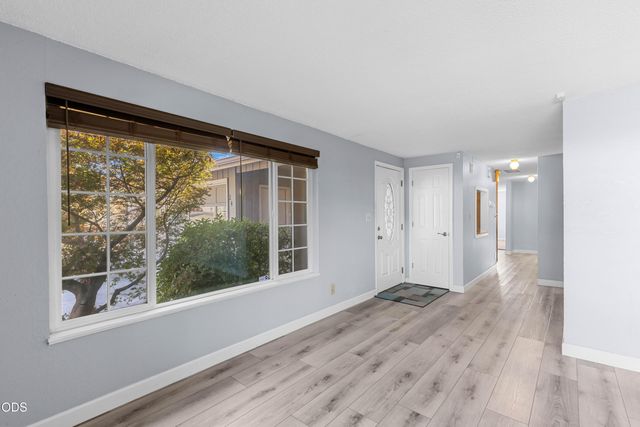 241 NE Savage Street, Grants Pass, OR 97526