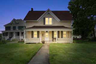 106 E Washington STREET #106A, West Bend, WI 53095