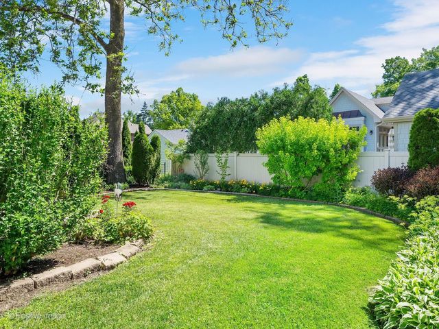217 S Rex Boulevard, Elmhurst, IL 60126