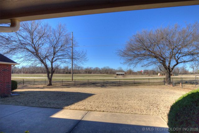 9934 S Maybelle Avenue, Jenks, OK 74037