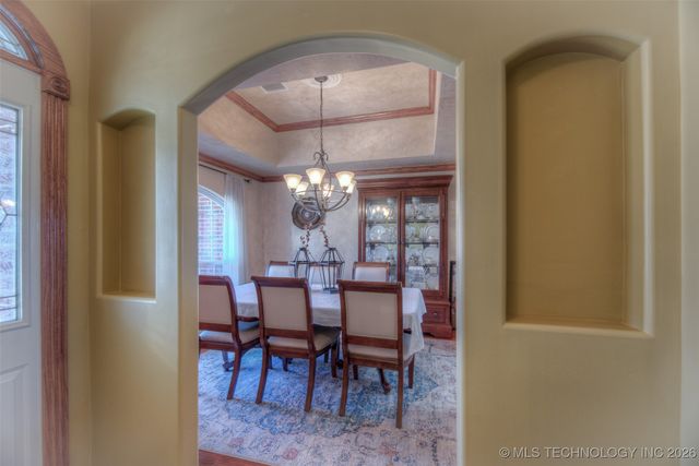 9934 S Maybelle Avenue, Jenks, OK 74037