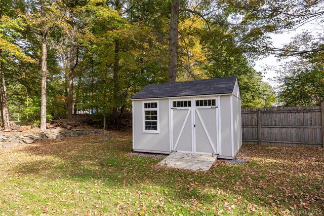 21 Panessa Drive, Wappingers Falls, NY 12603