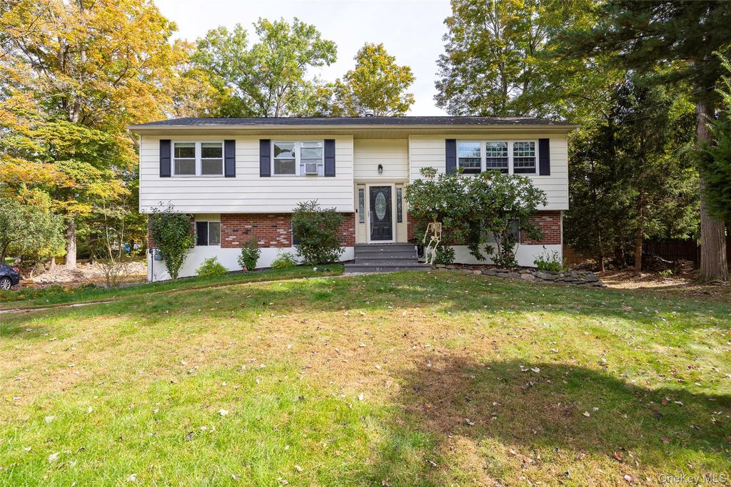 21 Panessa Drive, Wappingers Falls, NY 12603