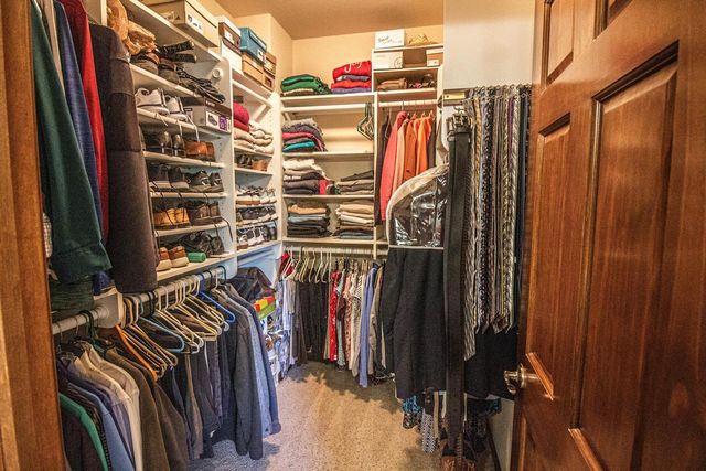3028 Tanglewood DRIVE, Waukesha, WI 53189