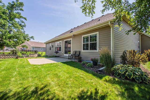3028 Tanglewood DRIVE, Waukesha, WI 53189
