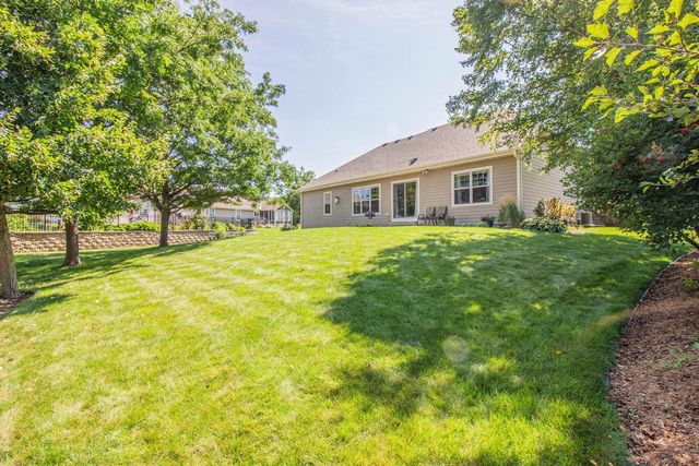 3028 Tanglewood DRIVE, Waukesha, WI 53189