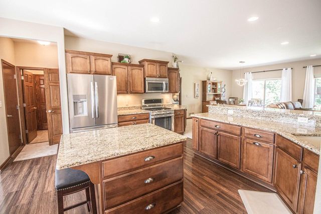 3028 Tanglewood DRIVE, Waukesha, WI 53189