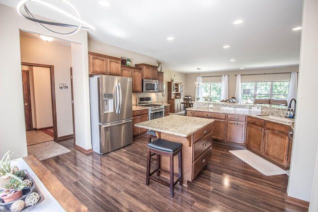 3028 Tanglewood DRIVE, Waukesha, WI 53189