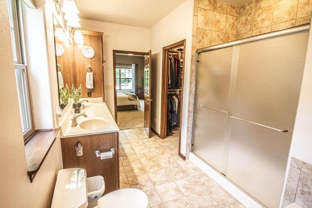 3028 Tanglewood DRIVE, Waukesha, WI 53189