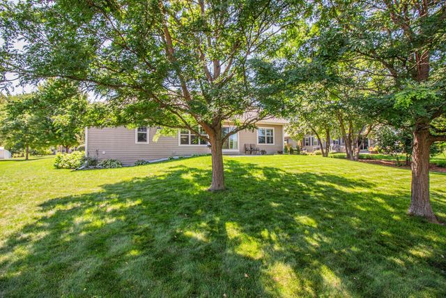 3028 Tanglewood DRIVE, Waukesha, WI 53189